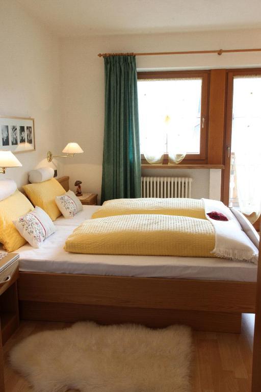 Ciasa Rudiferia Appartamenti In Alta Badia Kamer foto