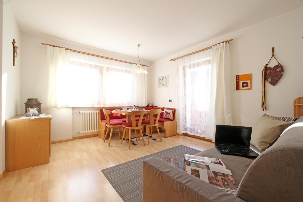 Ciasa Rudiferia Appartamenti In Alta Badia Kamer foto
