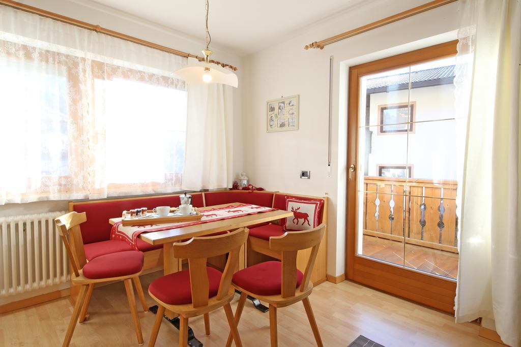 Ciasa Rudiferia Appartamenti In Alta Badia Kamer foto